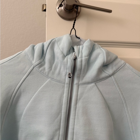 Lululemon Scuba Full-Zip Cropped Hoodie - Picture 3 of 5